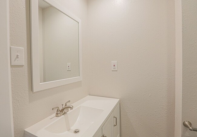 3817 25th St in Lubbock, TX - Building Photo - Building Photo