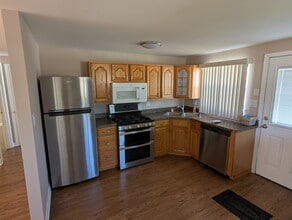 8827 S Kilbourn Ave in Hometown, IL - Building Photo - Building Photo