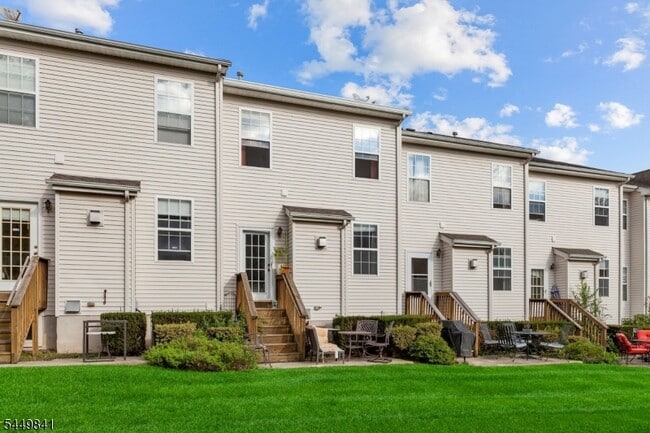 property at 567 Coventry Dr