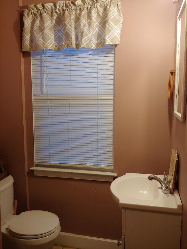 3304 Fairview Ave Rentals in Baltimore, MD