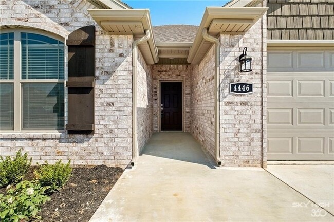 4446 W Barhem Dr in Fayetteville, AR - Building Photo - Building Photo