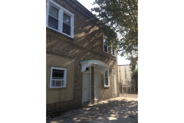 889-894 N 27TH St in Camden, NJ - Building Photo