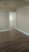9946 Carlyle Ave in Overland, MO - Building Photo - Building Photo
