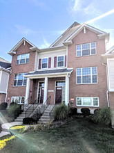 Willow Creek Apartments in Beavercreek, OH - Building Photo - Building Photo