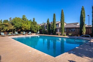Brickstone Villas in Lubbock, TX - Building Photo