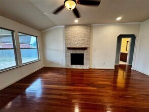 104 Silk Tree Ln in Round Rock, TX - Building Photo - Building Photo