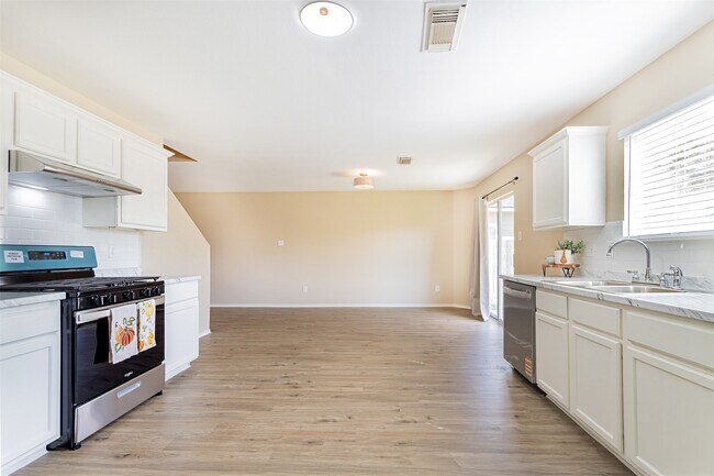 property at 7850 Maverick Trace Ln