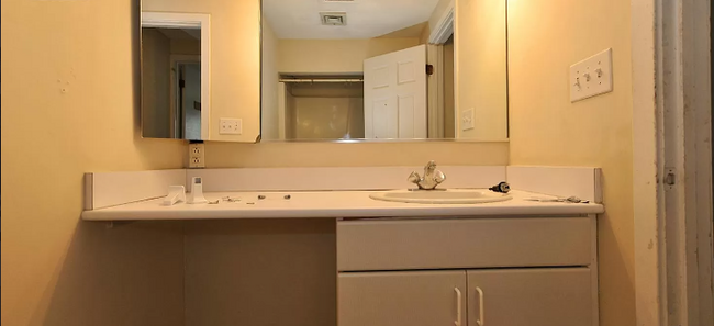 132 Glenville Ave, Unit B1 in Boston, MA - Building Photo - Building Photo