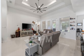 1622 Helena Dr in Harlingen, TX - Building Photo - Building Photo