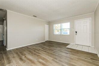5801 Abercorn Dr in Orlando, FL - Building Photo - Building Photo