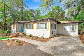 304 NW 24th St in Gainesville, FL - Building Photo - Building Photo