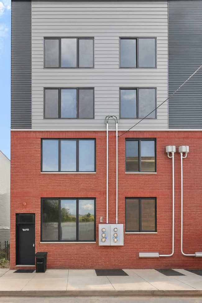 property at 1407-9 N 8th St