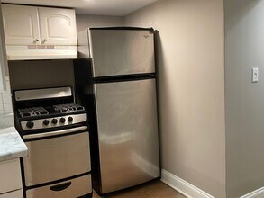718 W Cornelia Ave, Unit G in Chicago, IL - Building Photo - Building Photo