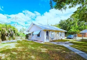 1109 Pennsylvania Ave in St. Cloud, FL - Building Photo