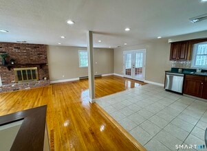 10 Longview Ln in Wallingford, CT - Building Photo - Building Photo