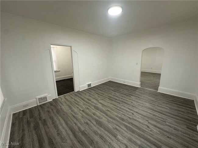 3823 E 54th St in Cleveland, OH - Building Photo - Building Photo