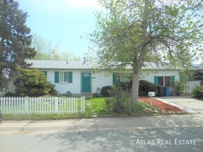 5560 Yuba Way in Denver, CO - Building Photo - Building Photo
