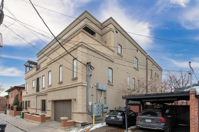 2411 E 5th Ave in Denver, CO - Foto de edificio - Building Photo