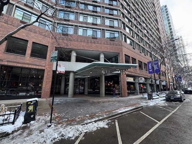 property at 211 E Ohio St