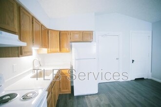159 Bellman St in Throop, PA - Building Photo - Building Photo