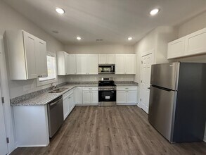 420 W Pine St in Graham, NC - Building Photo - Building Photo