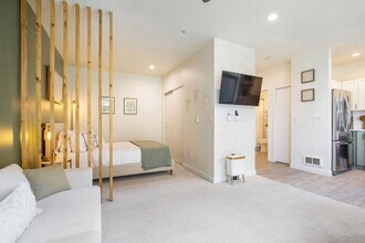 2324 1st Ave in Seattle, WA - Building Photo - Building Photo