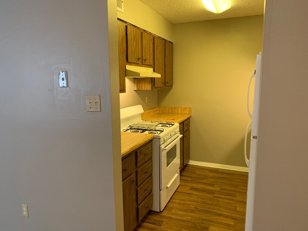 Henslee Heights Apartments White Hall, AR Apartments For Rent