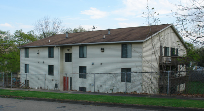 227-233 W 12th St in Elmira Heights, NY - Building Photo - Building Photo