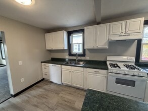 1546 Frederick Ave SW in Canton, OH - Building Photo - Building Photo