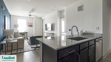 8110 Blue Goose Rd, Unit 4302 in Manor, TX - Building Photo - Building Photo