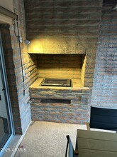 8111 N 65th St in Paradise Valley, AZ - Foto de edificio - Building Photo