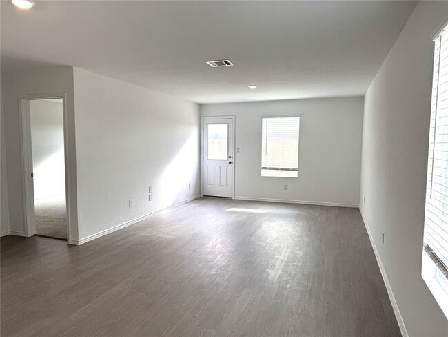 2306 Dust Devil Dr in Lockhart, TX - Building Photo - Building Photo