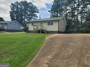 351 Browns Rd in Winder, GA - Building Photo - Building Photo