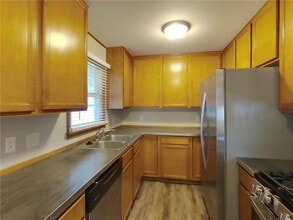 7025 Drew Ave N in Minneapolis, MN - Building Photo - Building Photo
