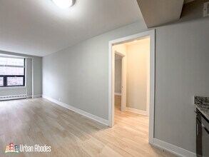 445 W Wellington Ave in Chicago, IL - Building Photo - Building Photo