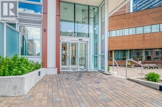 33 Helendale Ave in Toronto, ON - Building Photo - Building Photo