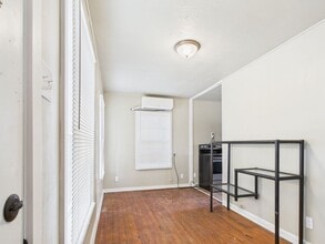 208 Myrtle Ave in Harper, TX - Building Photo - Building Photo