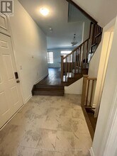 1633 Thames Circle in Milton, ON - Building Photo - Building Photo