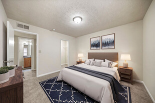 Bradford Gwinnett Apartments in Norcross, GA - Building Photo