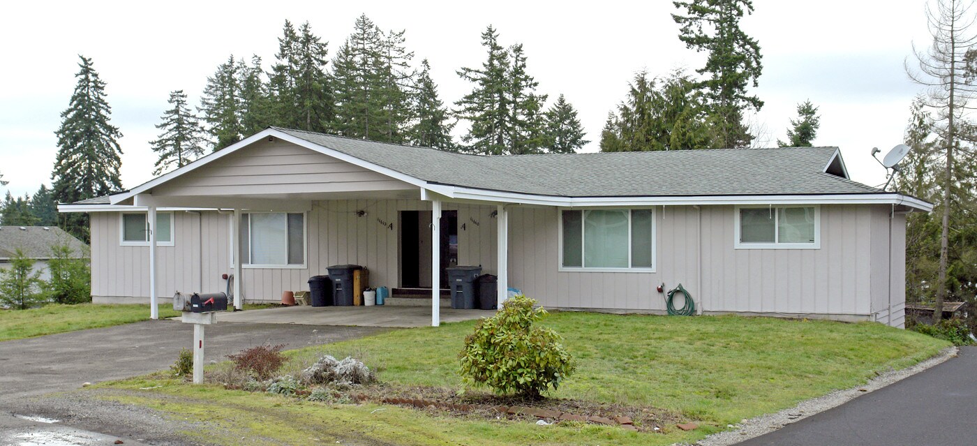 11610-11612 111th Ave E in Puyallup, WA - Building Photo