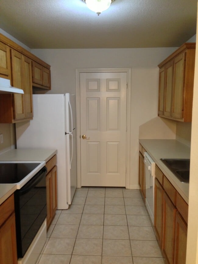 212 Cathy Dr in Robinson, TX - Building Photo - Building Photo