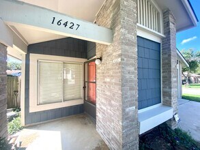16427 Oak Rock St in San Antonio, TX - Building Photo - Building Photo