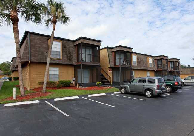 Villas at Pinecrest