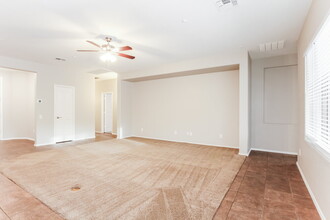 42134 N Mantle Way in Anthem, AZ - Building Photo - Building Photo