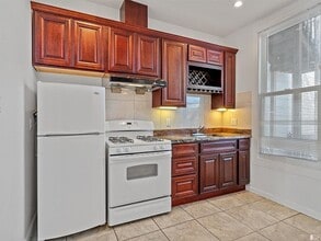 325 Castro St, Unit 21 in San Francisco, CA - Building Photo - Building Photo