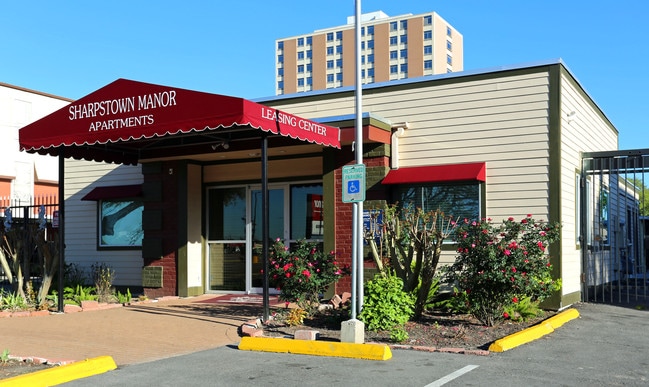 Sharpstown Manor photo'