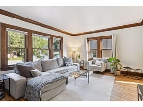 953 17th Ave SE in Minneapolis, MN - Building Photo - Building Photo