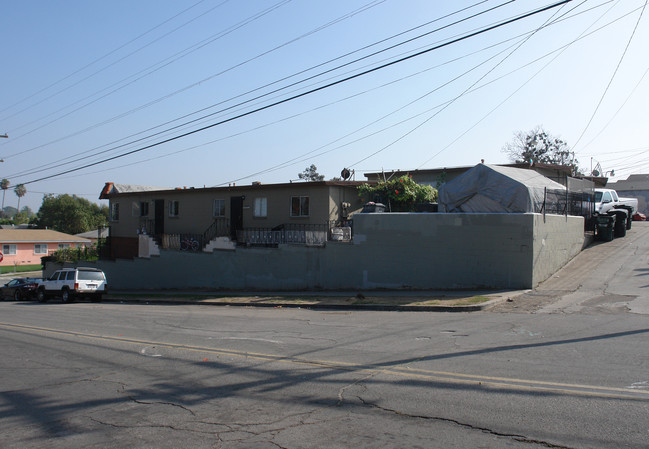 3584-3598 Chamoune Ave in San Diego, CA - Building Photo - Building Photo