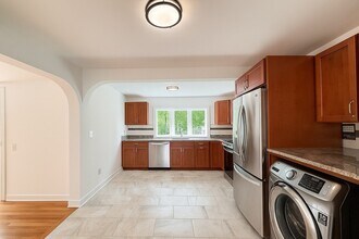 5 Colony Rd in Woburn, MA - Building Photo - Building Photo