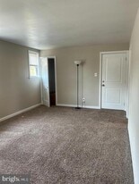 613 Broadway in Westville, NJ - Building Photo